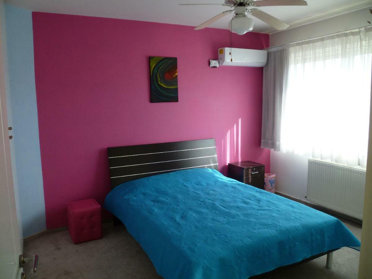 Double Room With Ensuite Bathroom At Datacom Building Nicósia Exterior foto
