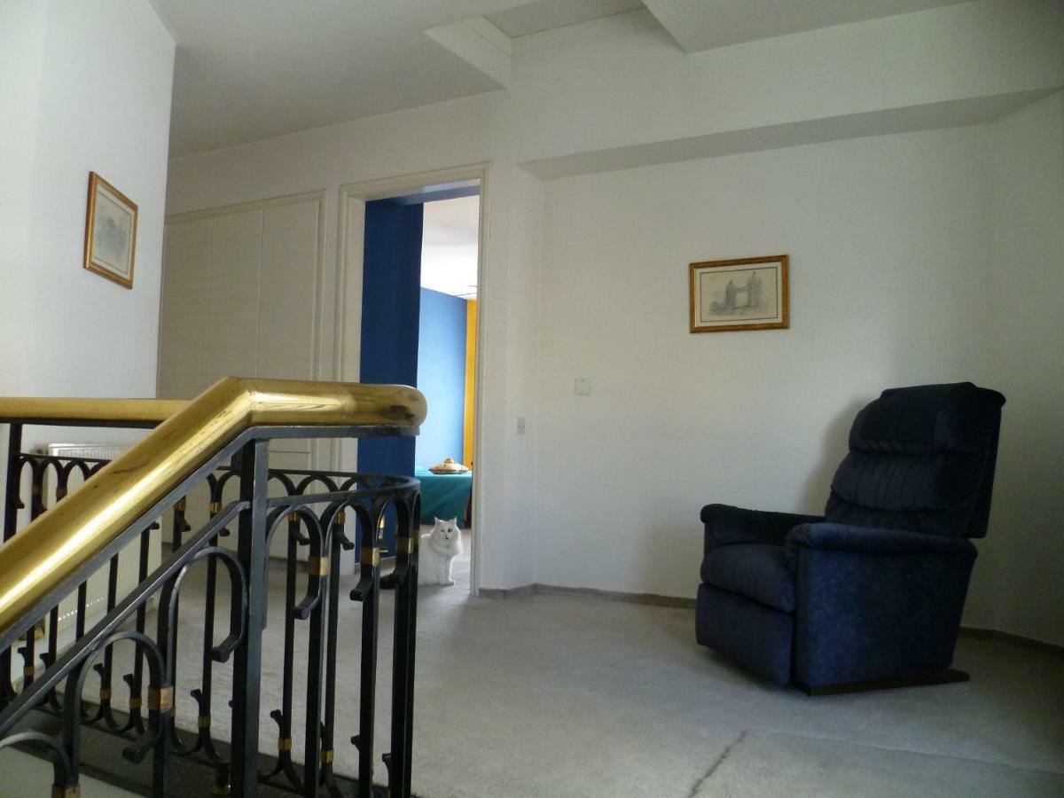 Double Room With Ensuite Bathroom At Datacom Building Nicósia Exterior foto